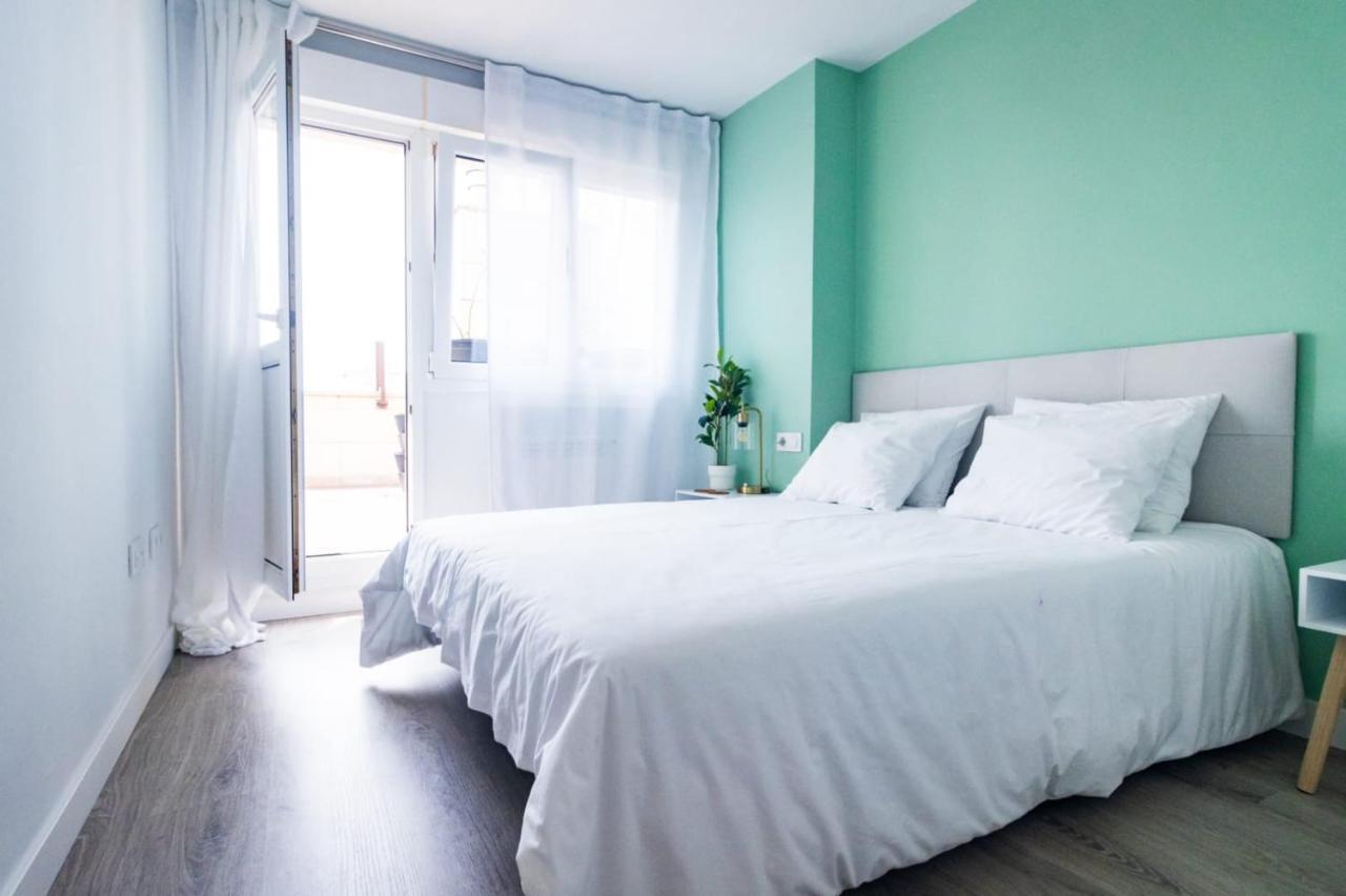 Lujoso Atico Entre 2 Playas Con Garaje, Terraza, Vistas Y Wifi Apartamento Gijón Exterior foto