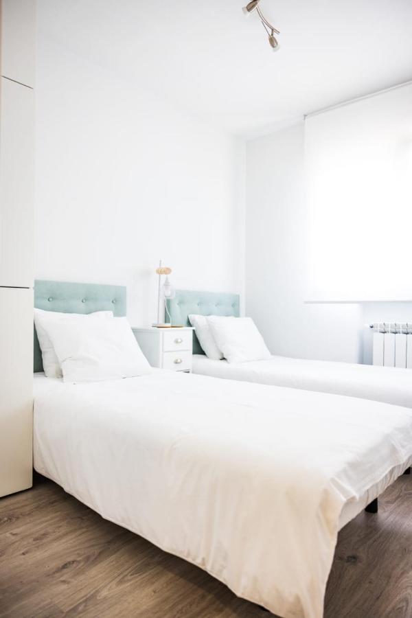 Lujoso Atico Entre 2 Playas Con Garaje, Terraza, Vistas Y Wifi Apartamento Gijón Exterior foto