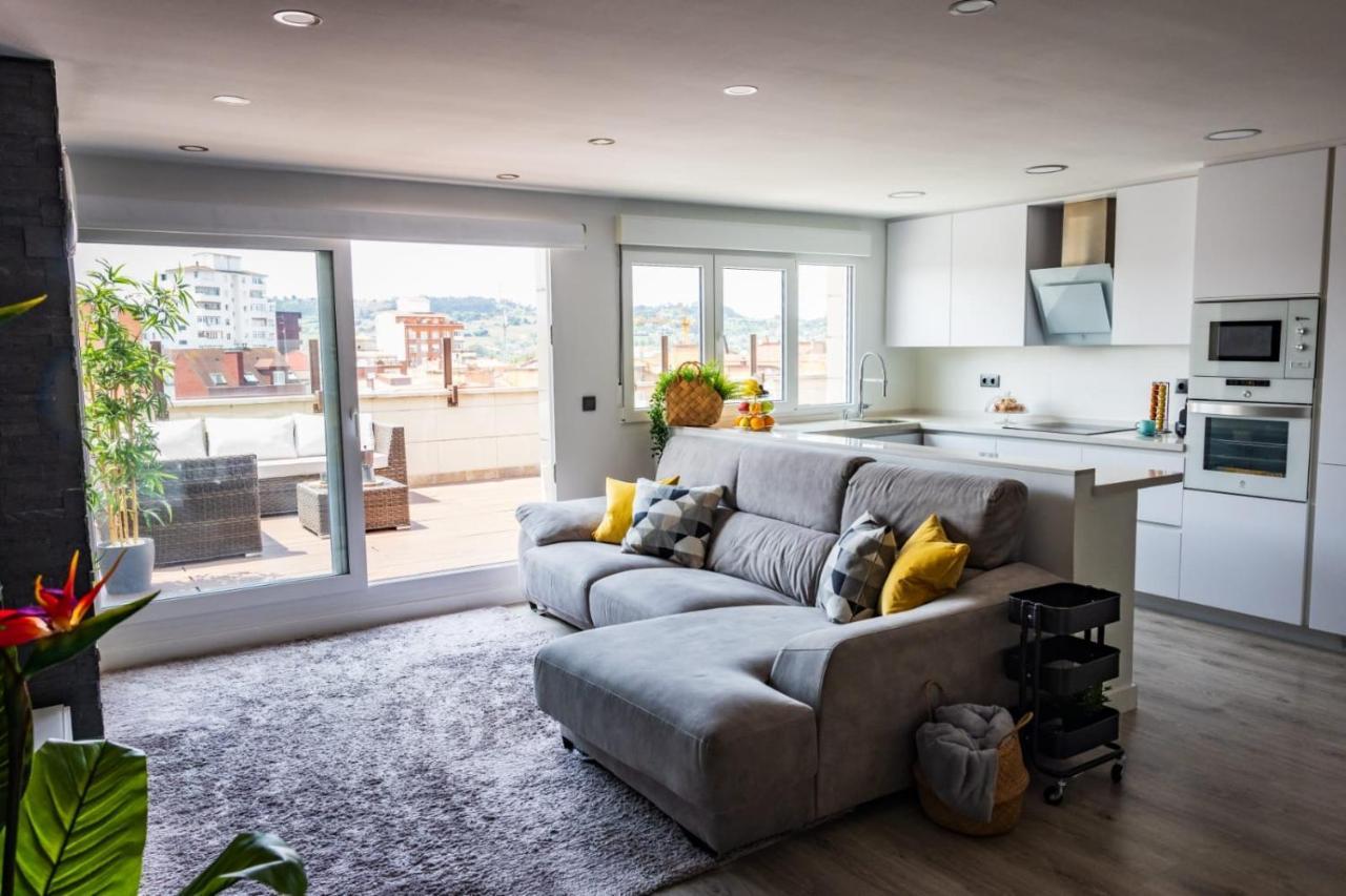 Lujoso Atico Entre 2 Playas Con Garaje, Terraza, Vistas Y Wifi Apartamento Gijón Exterior foto